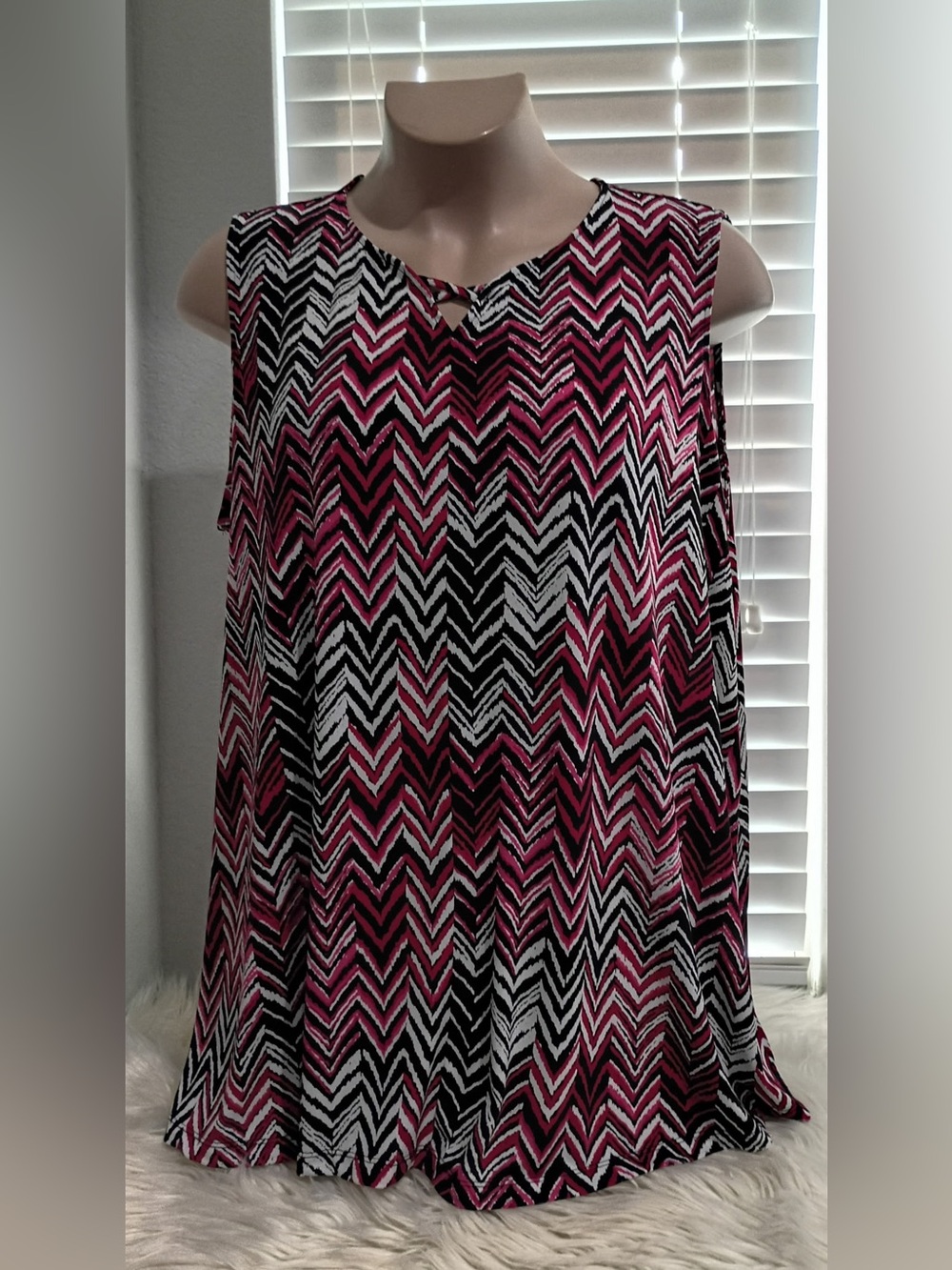 Catherines Women’s 4X Sleeveless Top